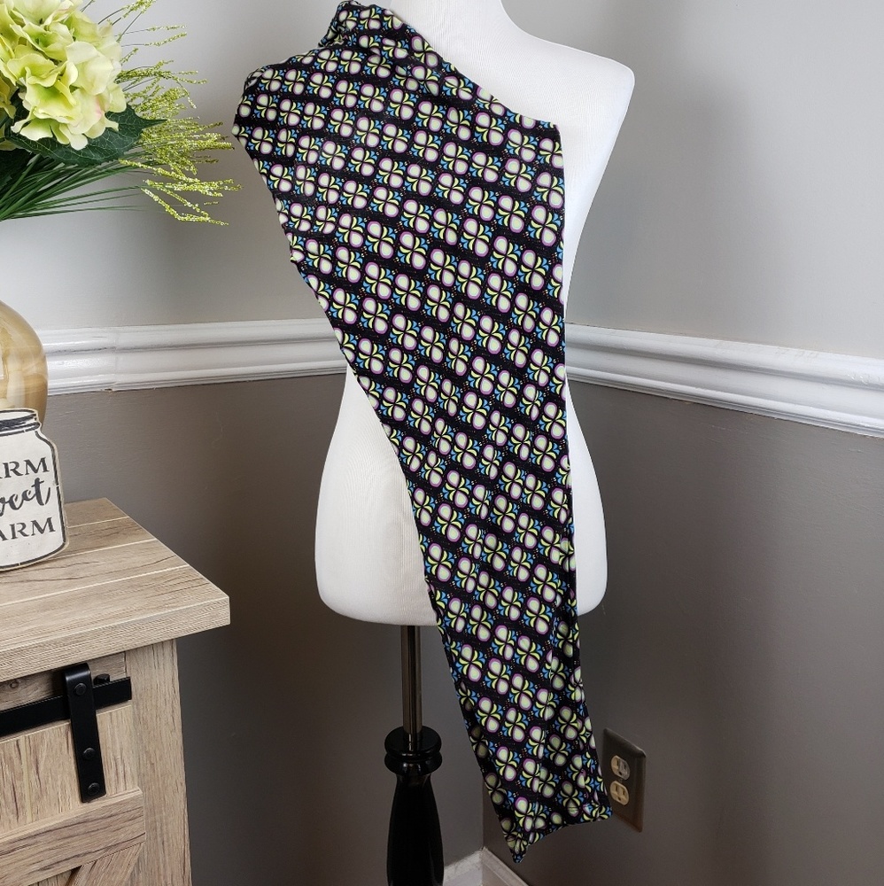 Lularoe Abstract Teardrop Tall and Curvy leggings